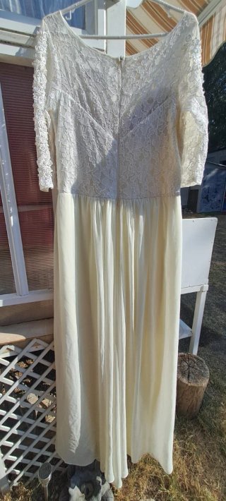 Vestido de Novia/Fiesta Beige y Blanco