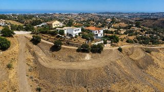 Terreno en venta en Valtocado - La Alquería - La Atalaya en Mijas