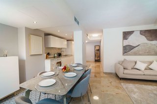 Piso en alquiler en Playa Bajadilla-Puertos en Marbella