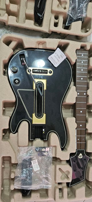 Guitar Hero Live PS4 con 2 Chitarre