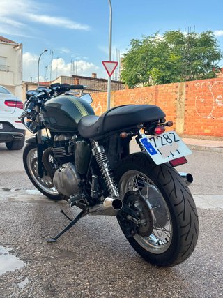 Triumph Thruxton 900 EFI