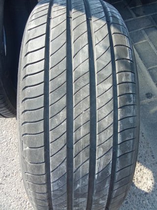 Neumáticos Michelin 205/55 R16 30€ LOS DOS.