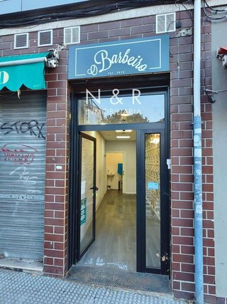 Local comercial en alquiler en Ensanche - Sar en Santiago de Compostela