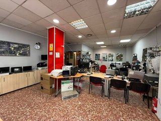 Local comercial en alquiler en En Corts en Valencia