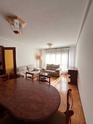 Piso en alquiler en Milán - Pumarín - Teatinos en Oviedo