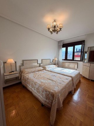 Piso en alquiler en Milán - Pumarín - Teatinos en Oviedo