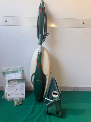 Folletto VK131 + Spazzola HD con ruote