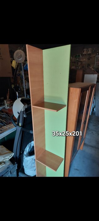 Estanterías de madera