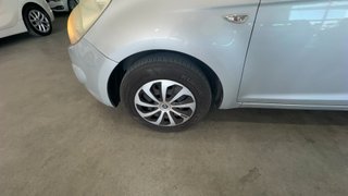 Hyundai I20 1.2 COMFORT AA ESP (2010)