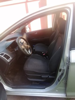 Hyundai I20 1.2 COMFORT AA ESP (2010)