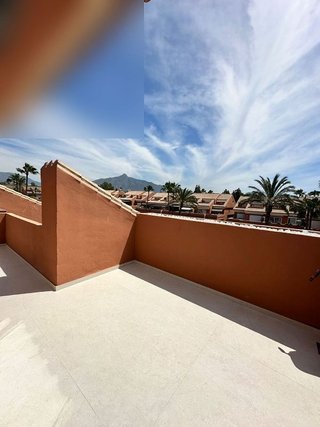 Ático en alquiler en Puerto Banús en Marbella