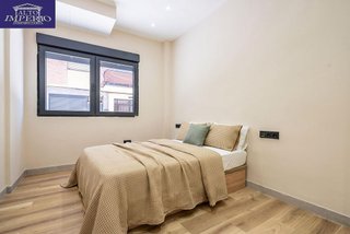 Piso en venta en Camino de Ronda - Rosaleda en Granada