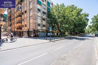 Piso en venta en Camino de Ronda - Rosaleda en Granada