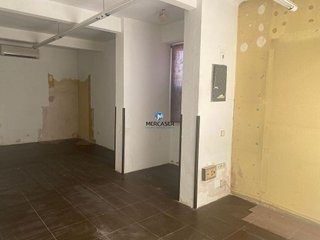 Local comercial en alquiler en San Isidro - Los Almendros en Alcalá de Henares