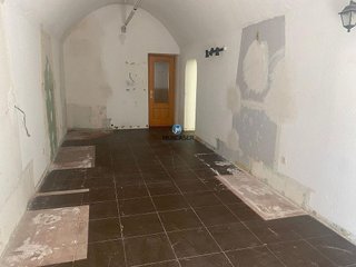 Local comercial en alquiler en San Isidro - Los Almendros en Alcalá de Henares