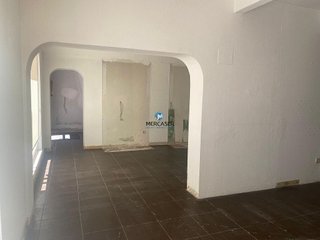 Local comercial en alquiler en San Isidro - Los Almendros en Alcalá de Henares