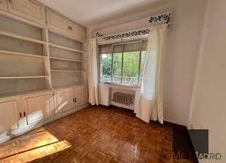 Piso en alquiler en Peñagrande en Madrid