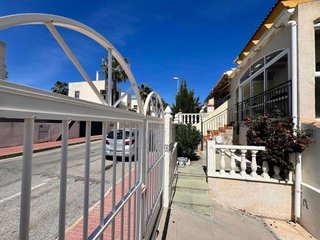 Chalet en venta en Playa de los Locos en Torrevieja