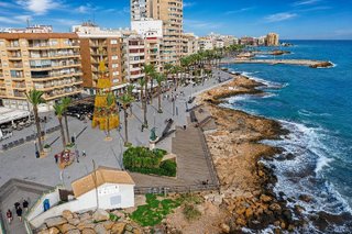 Edificio en venta en Centro en Torrevieja