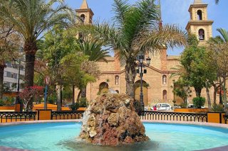 Edificio en venta en Centro en Torrevieja