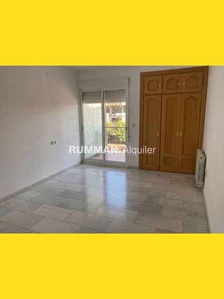 Piso en alquiler en Barrio de Zaidín en Granada