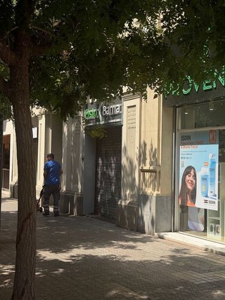 Local comercial en alquiler en La Nova Esquerra de l'Eixample en Barcelona