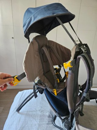 Mochila portabebés Deuter Kid Comfort Lite