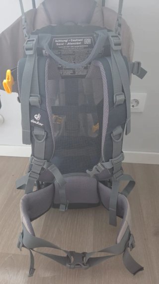 Mochila portabebés Deuter Kid Comfort Lite