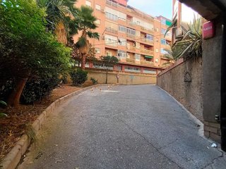 Garaje en venta en Barrio de Zaidín en Granada