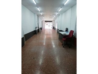 Local comercial en alquiler en Eixample Nord – La Devesa en Girona