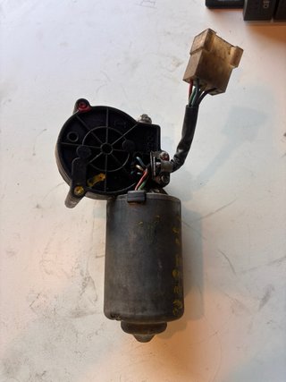 Motor Limpiaparabrisas Nissan Atleon 12V