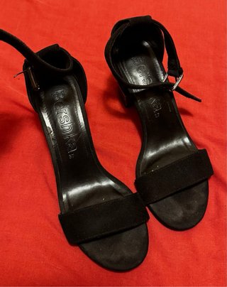 Sandalias tacón Bershka negras talla 37