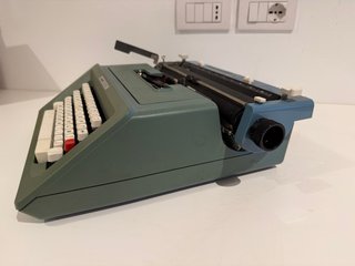 Olivetti Studio 46 Macchina da Scrivere