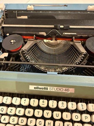 Olivetti Studio 46 Macchina da Scrivere
