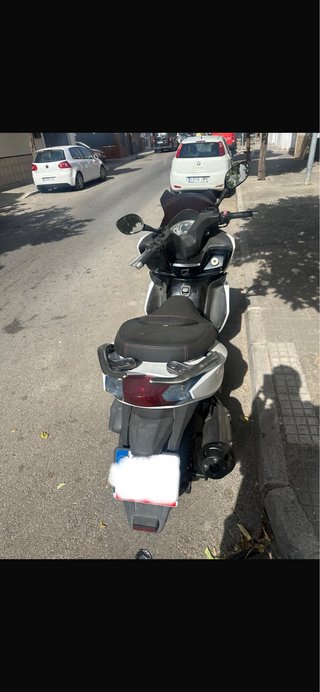Kymco K-XCT 125cc Maxi Scooter