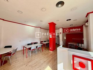 Local comercial en alquiler en Peñagrande en Madrid