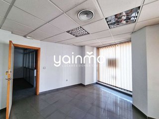 Local comercial en alquiler en Hospital en Jaén