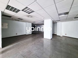 Local comercial en alquiler en Hospital en Jaén