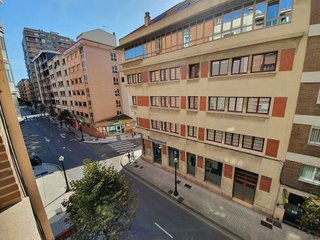 Oficina en alquiler en Centro en Gijón