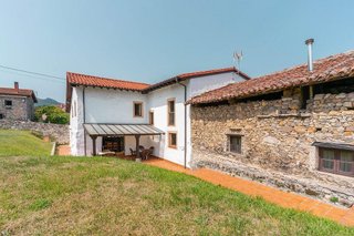 Chalet en venta en Colunga
