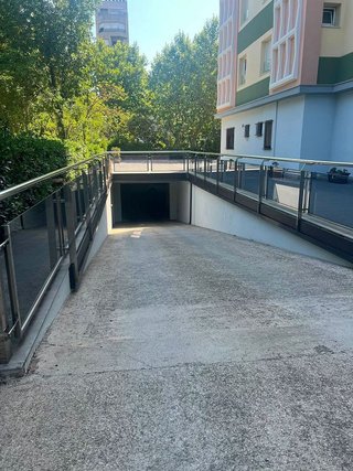 Garaje en alquiler en Poblenou - L'Olivar Gran en Figueres