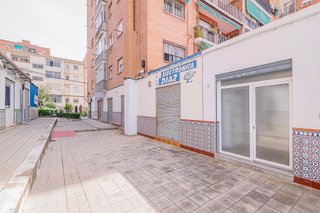 Local comercial en venta en Polígono Cartuja – La Paz en Granada