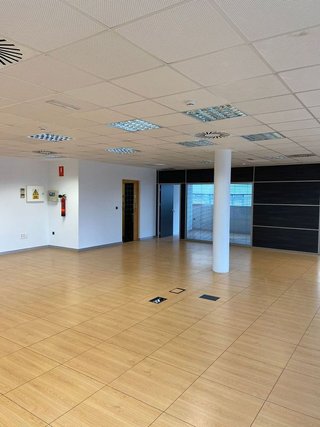 Oficina en alquiler en Zona Montecañada - Parque Tecnológico en Paterna