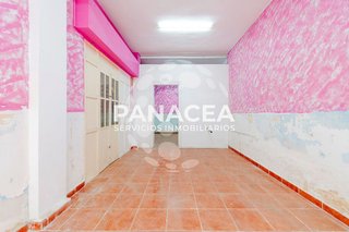 Local comercial en venta en Plaza de Toros - Santa Rita en Almería