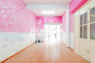 Local comercial en venta en Plaza de Toros - Santa Rita en Almería