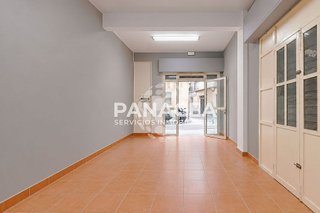 Local comercial en venta en Plaza de Toros - Santa Rita en Almería