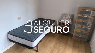Piso en alquiler en Palacio de Congresos - Urbadiez - Entrepuentes en Sevilla