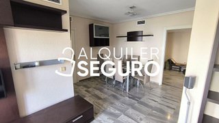 Piso en alquiler en Palacio de Congresos - Urbadiez - Entrepuentes en Sevilla