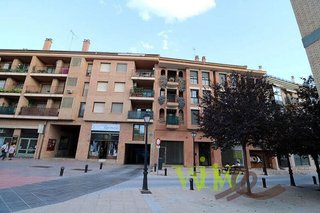Garaje en alquiler en Casco Antiguo en Huesca