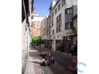 Local comercial en venta en Zona de Plaza de Barcelos en Pontevedra